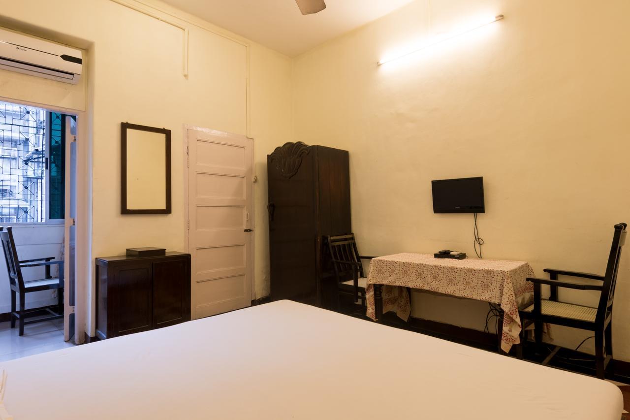 Bed And Breakfast At Colaba Mumbai Exterior photo
